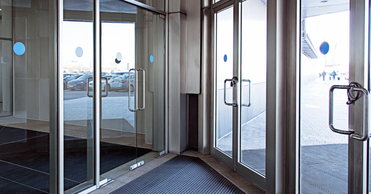 ALUMINIUM & GLASS DOOR FABRICATION SERVICE IN DUBAI