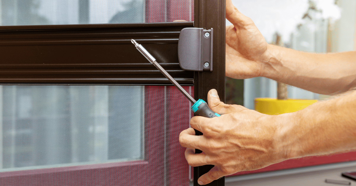METAL DOOR & WINDOW FABRICATION & INSTALLATION SERVICE IN DUBAI